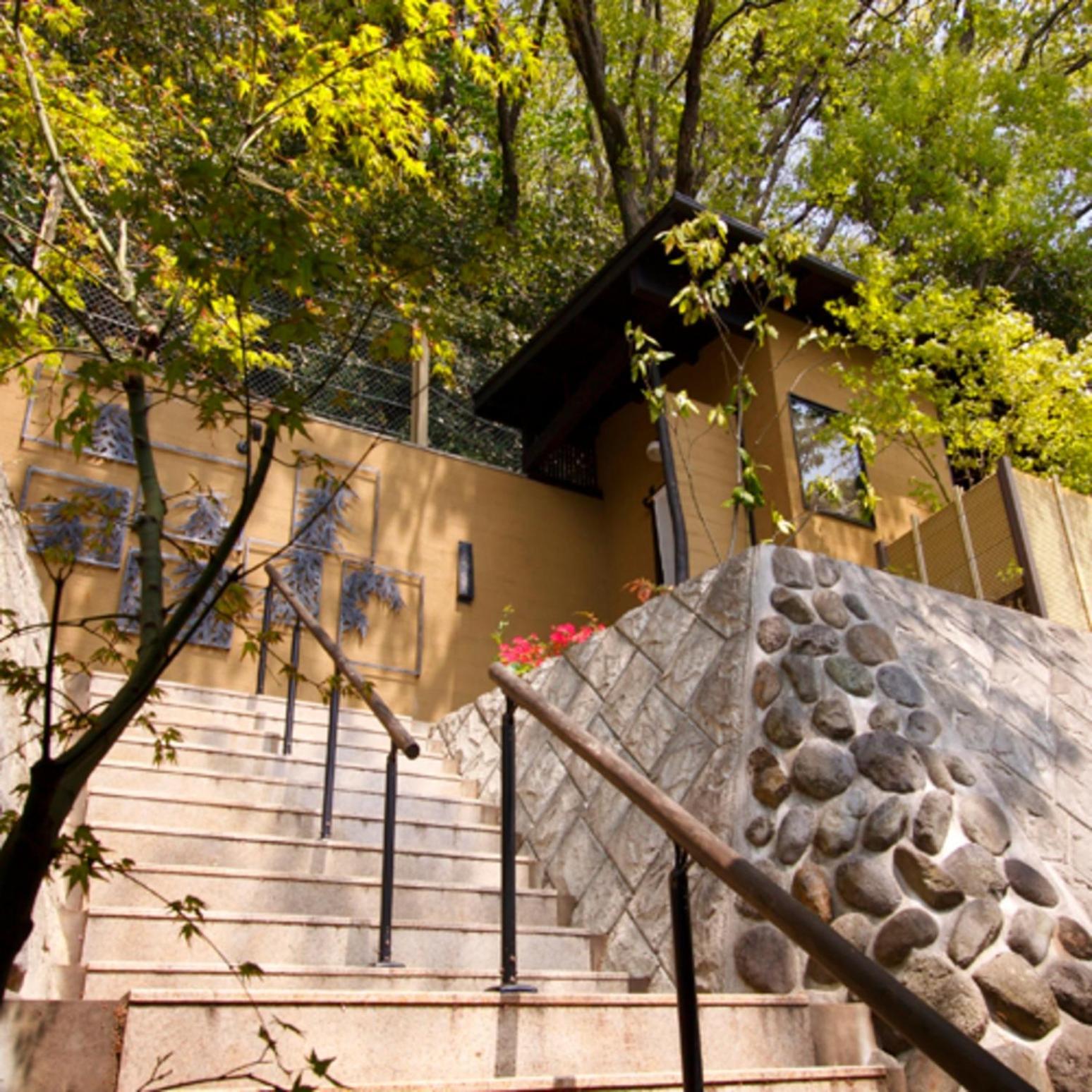森の入り江の離れ宿 無雙庵枇杷 Izu (Shizuoka) Exterior foto